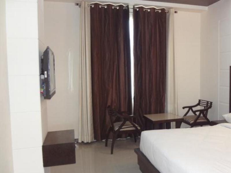 Hotel Crimson Palace Agra  Eksteriør bilde