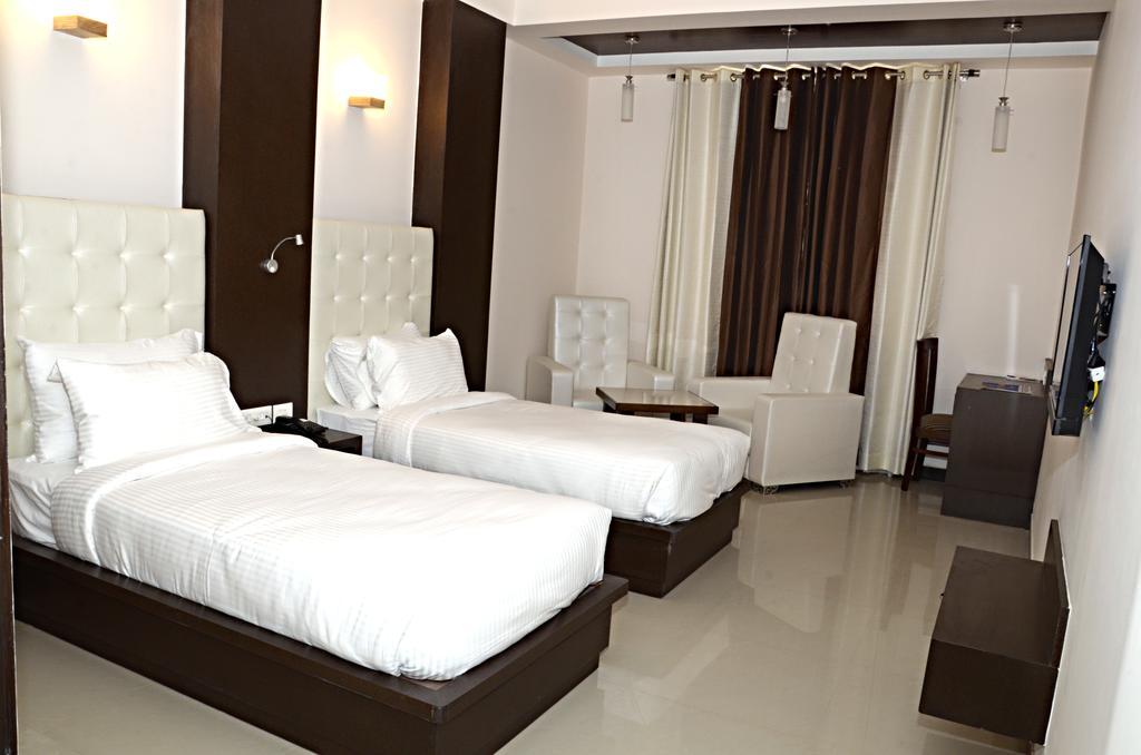 Hotel Crimson Palace Agra  Eksteriør bilde