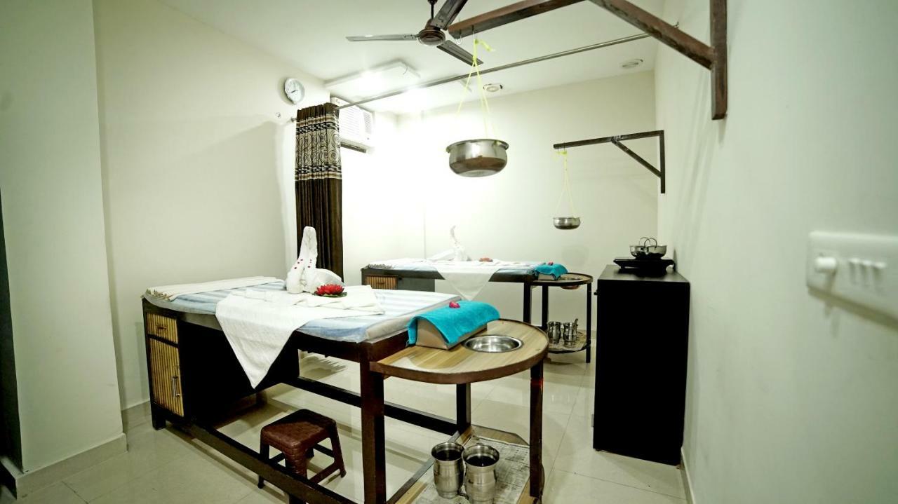 Hotel Crimson Palace Agra  Eksteriør bilde